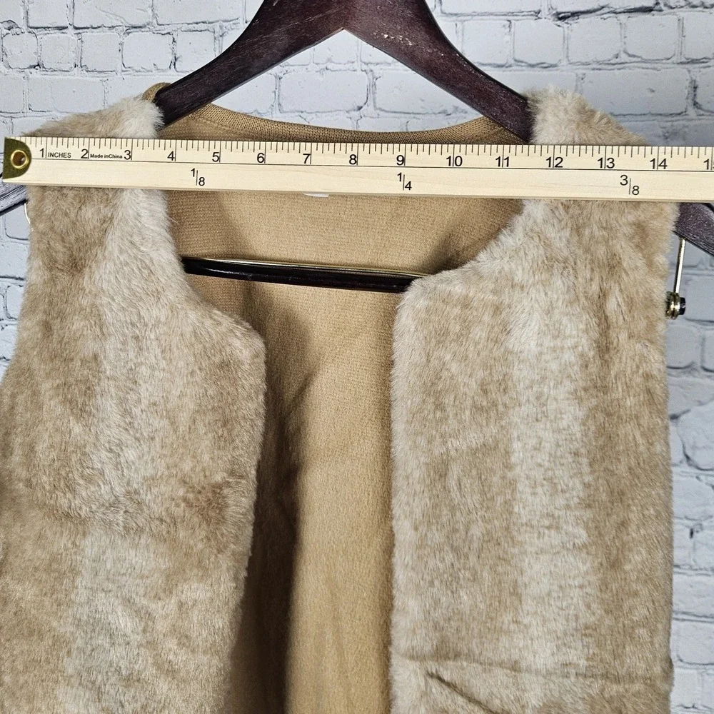 Wonder Nation Girls Faux Fur Vest Tan Size‎ L 10-12 Soft Sherpa Style